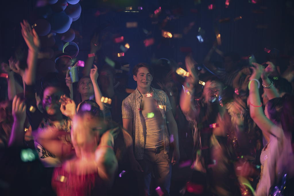 TV tonight Nick’s world is about to go all dayglo!