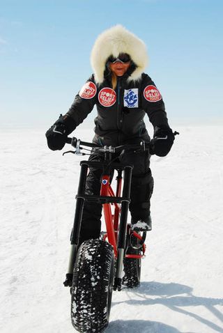 Helen Skelton starts delayed South Pole bike ride