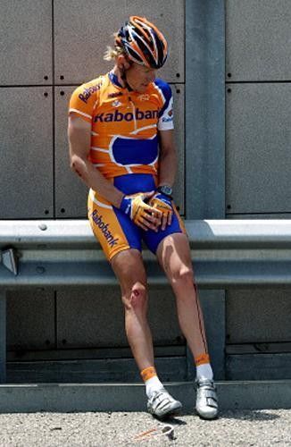 Bram de Groot (Rabobank) was also the victim of a crash, and ended up breaking his left forearm.
