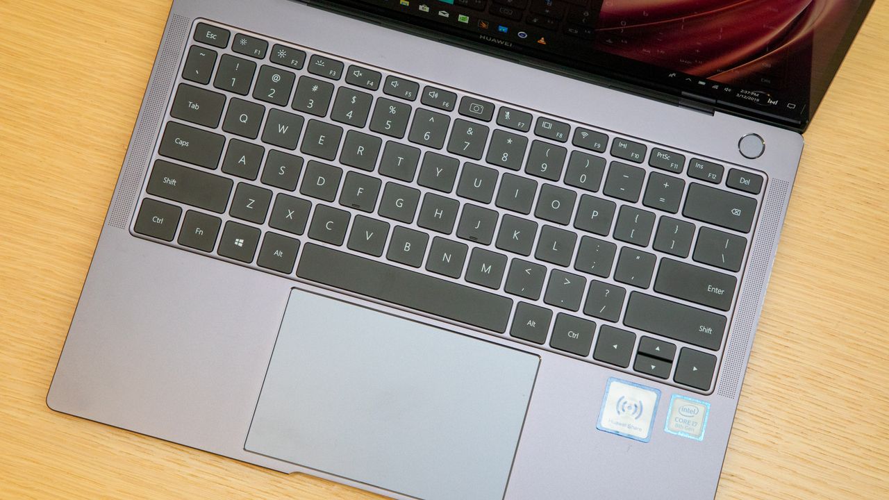 MateBook X Pro key travel in use