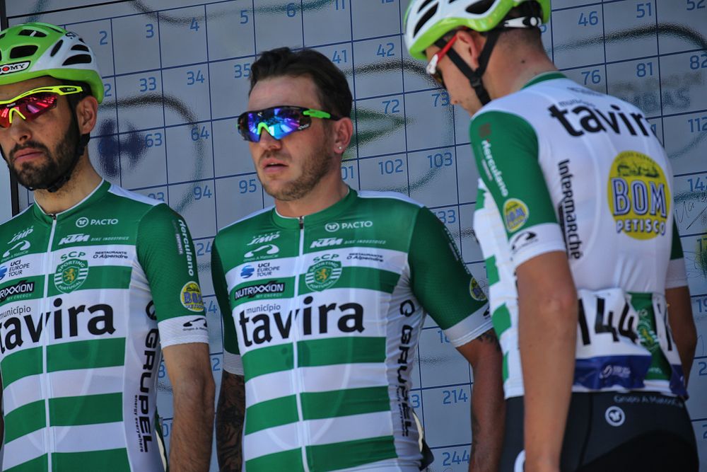 Rinaldo Nocentini (Tavira) at the sign in for stage 1 in San Juan
