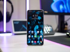 ASUS Zenfone 8