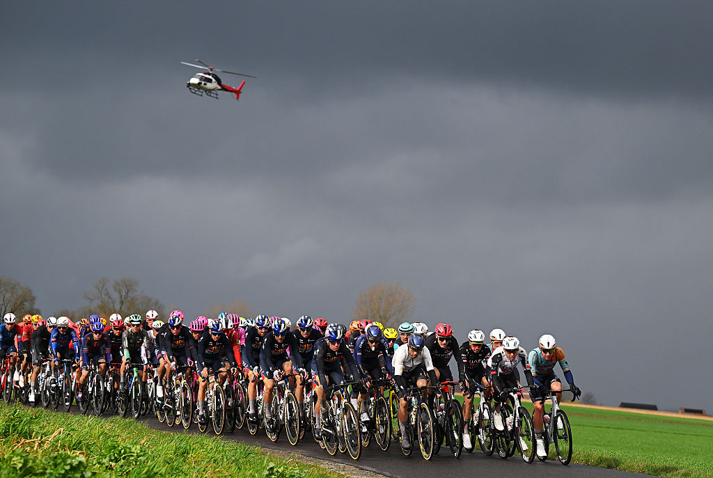 NIVONE, BELGIUM - FEBRUARY 28: A general view of the peloton competing during the 21st Omloop Het Nieuwsblad 2026, Men&amp;amp;apos;s Elite a 207.2km one day race from Ghent to Ninove / #UCIWT / on February 28, 2026 in Ninove, Belgium. (Photo by Tim de Waele/Getty Images)