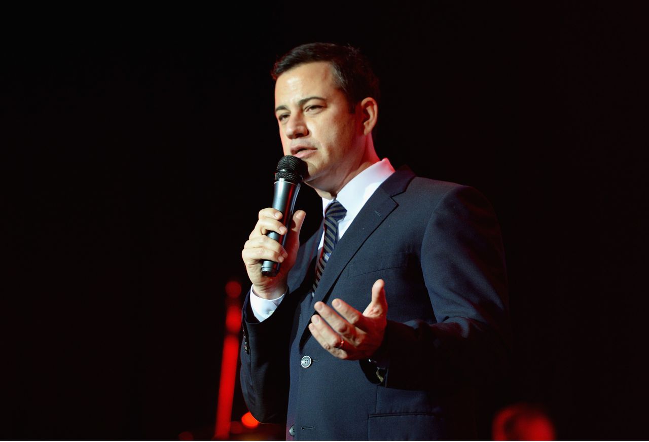 Jimmy Kimmel is showing a rerun during David Letterman&amp;#039;s last show