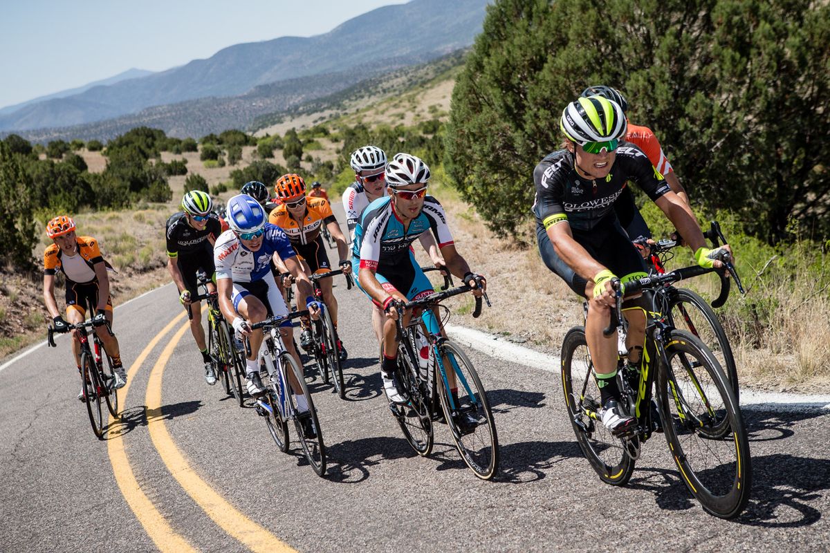 Rob Carpenter (Holowesko) leads a chase group