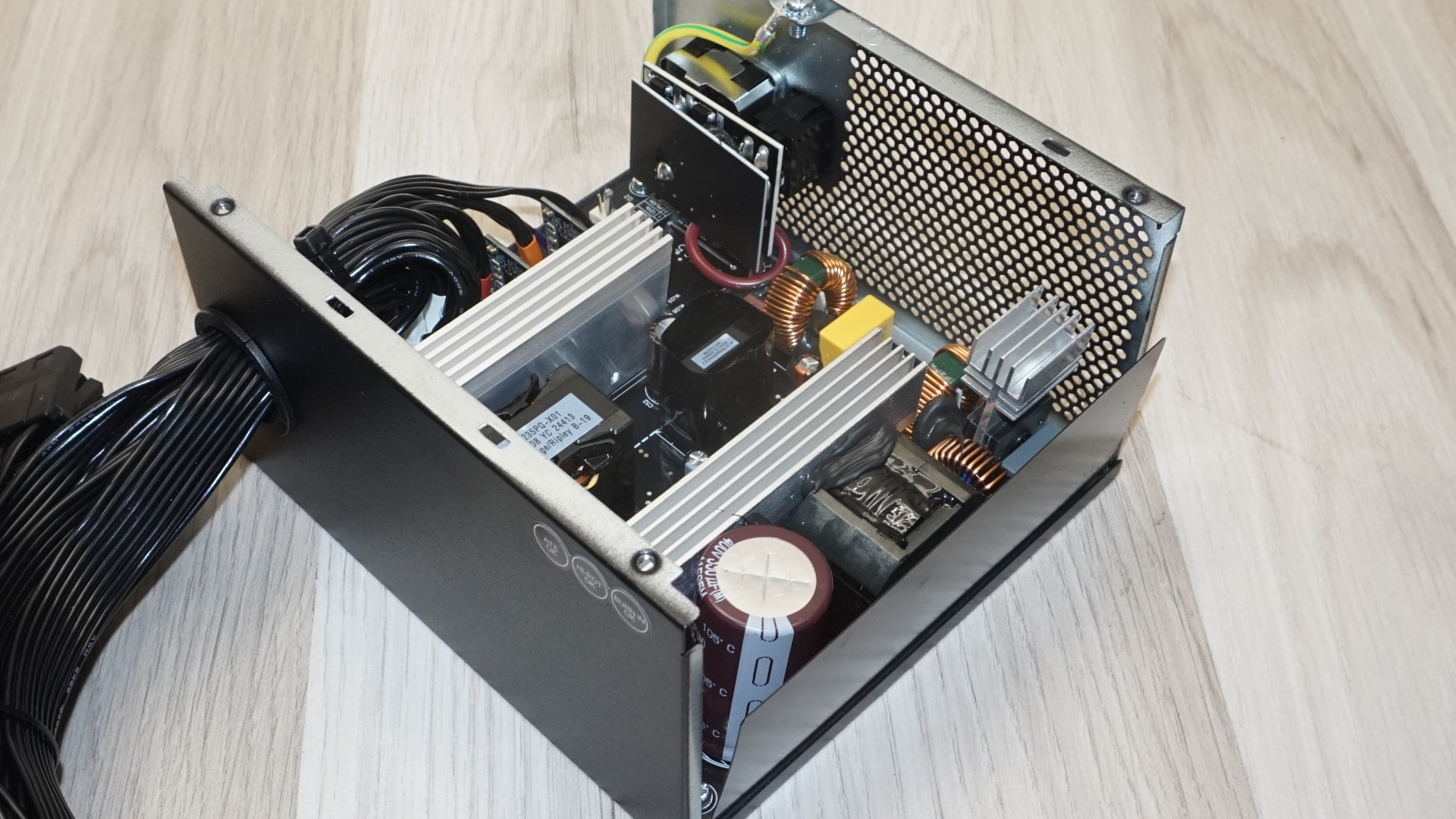 Gigabyte P650G 650W PSU