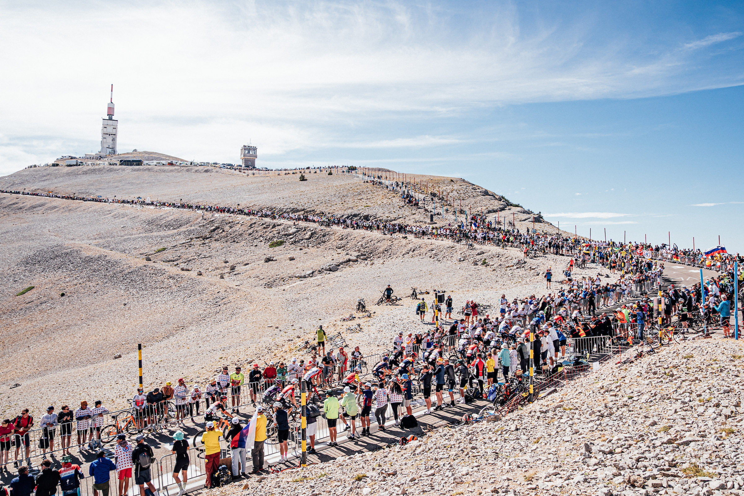 Picture by Zac Williams/SWpix.com - 22/07/2025 - Cycling - 2025 Tour de France Stage 16, Montpellier - Mont Ventoux, France - The grupetto make their way to the summit.