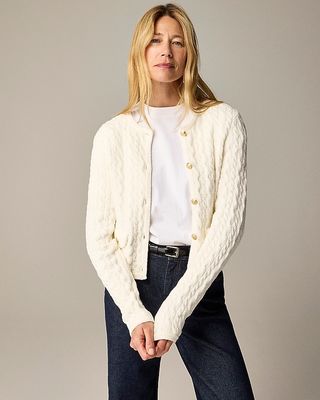 Damen-Pulloverjacke „Odette“ mit Zopfmuster aus Bouclé-Baumwollmischung