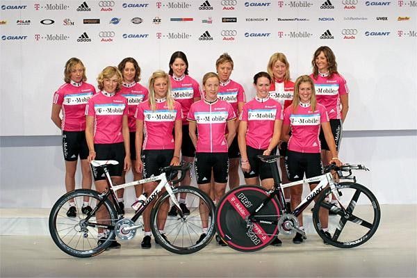 The 2007 T-Mobile women's squad.