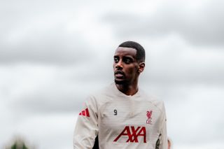 Alexander Isak in Liverpool training