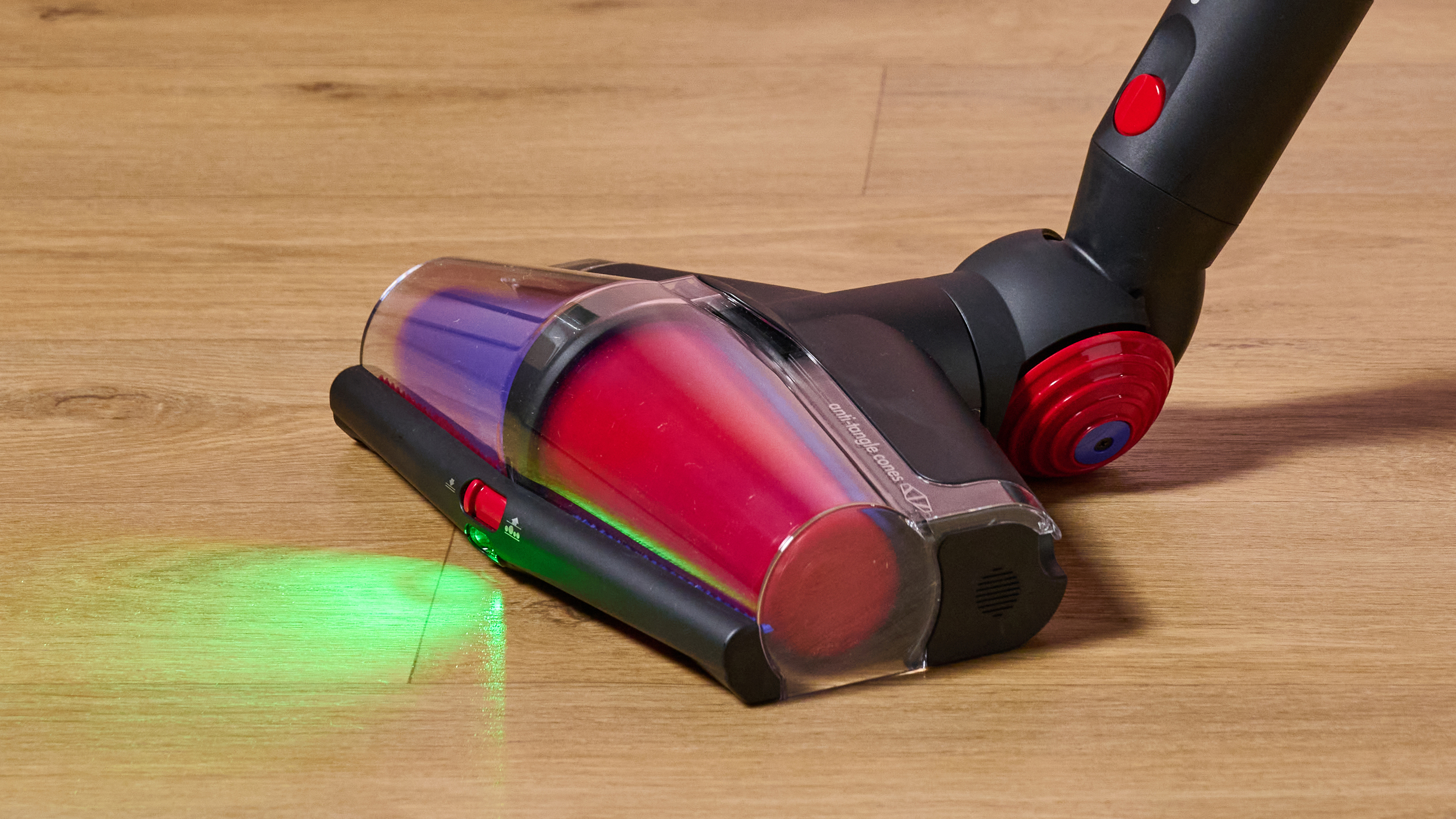Dyson All Floors Cones Sense floorhead on V16 vacuum