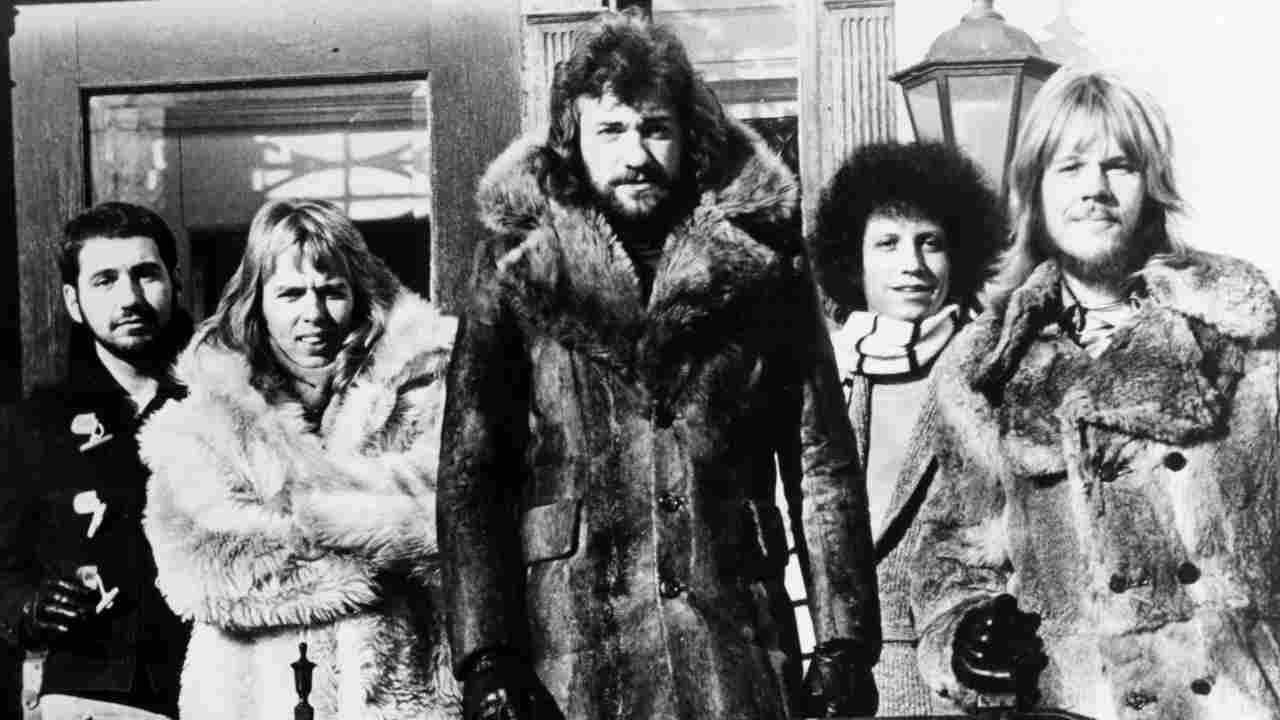 Styx posing for a photograph in 1976