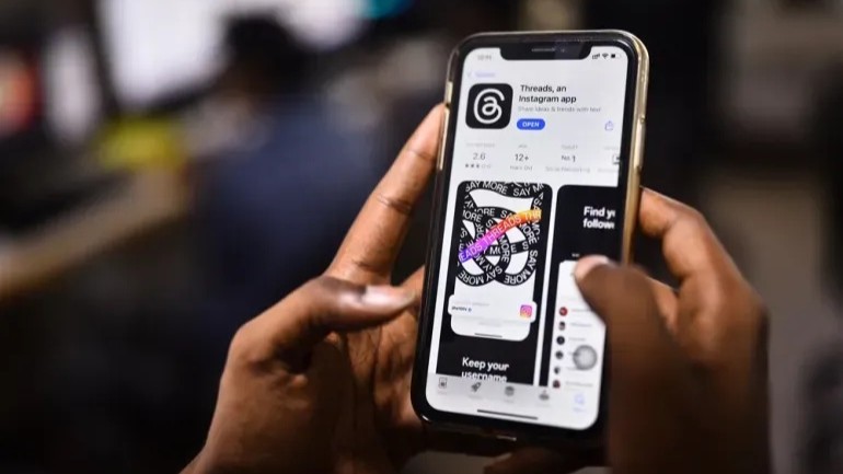 Threads app on a phone