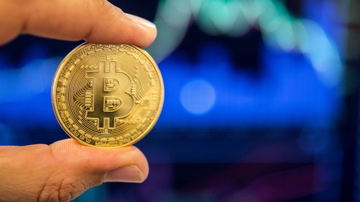 Cryptocurrencies tumble after trading desk plan shelved | The Week