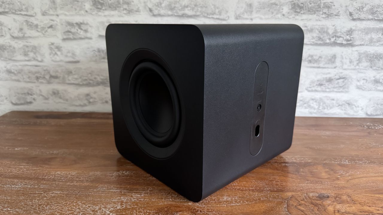 Samsung HW-QS700F subwoofer on table