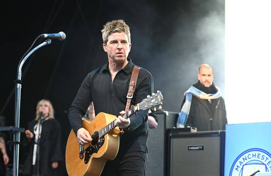Noel Gallagher performing