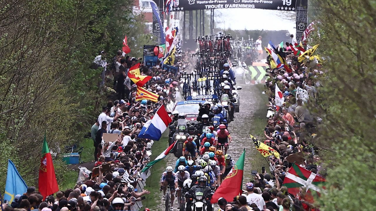 Scenes of Paris Roubaix