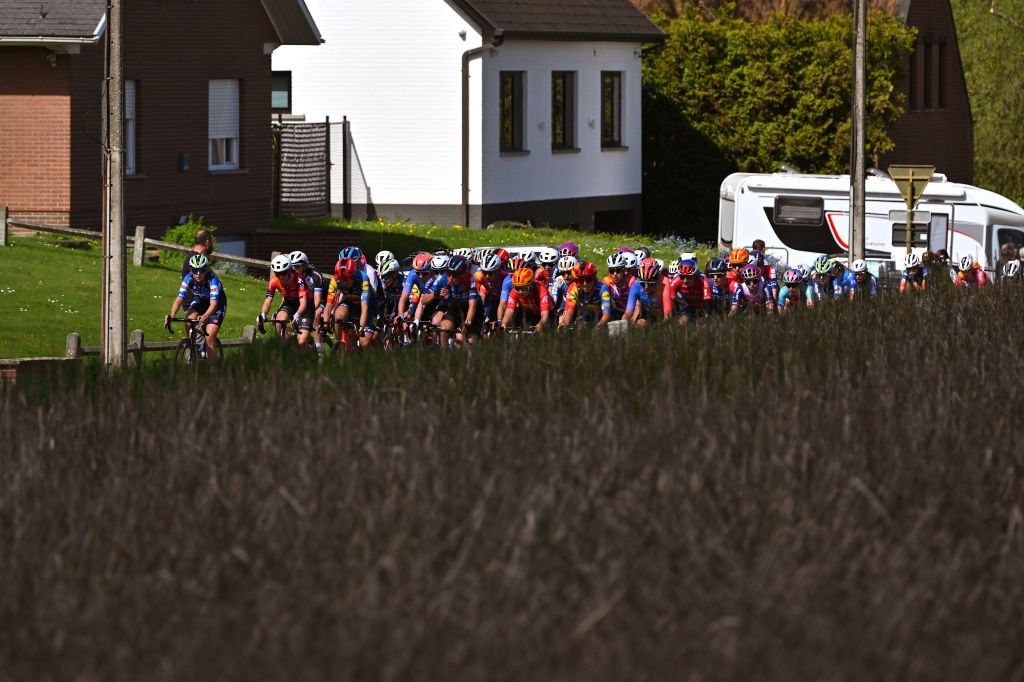 The peloton midway through the race