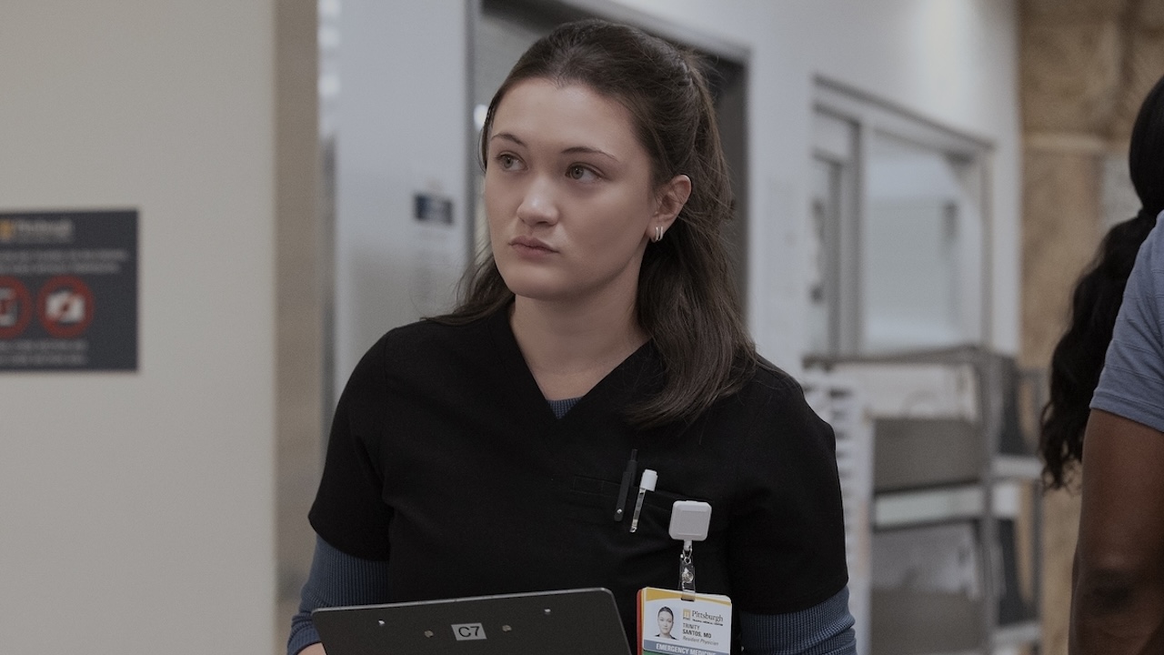 Santos looking tired of charting in The Pitt Season 2x12