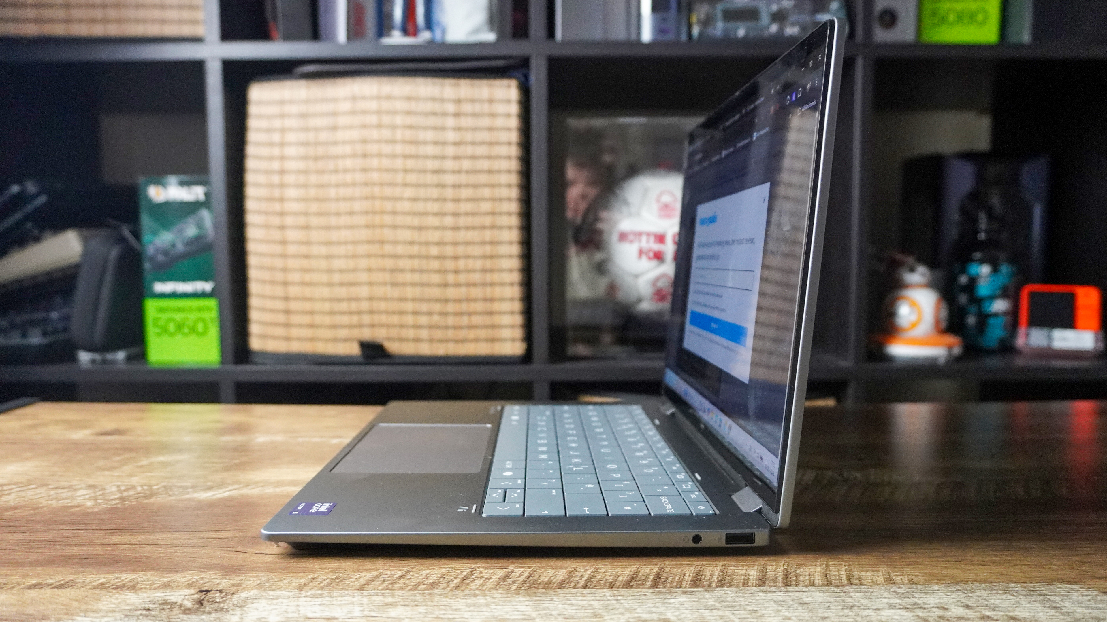 HP OmniBook X Flip 14