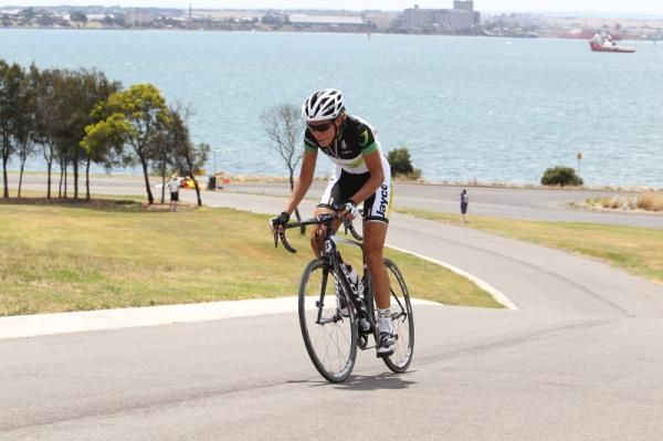There was no respite from the intense heat, Maclean powered on alone