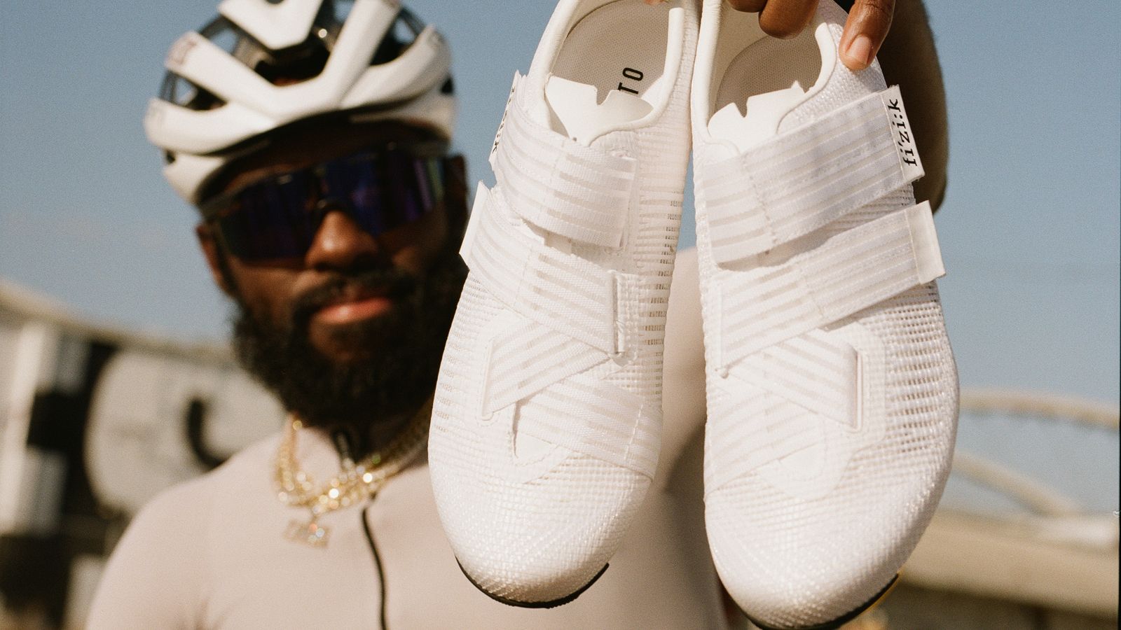 Fizik launches its lightest ever road shoe, the Powerstrap