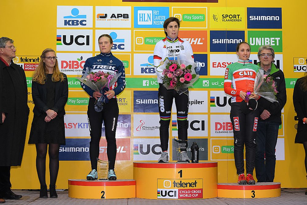 Sanne Cant takes 100th career victory at Heusden-Zolder
