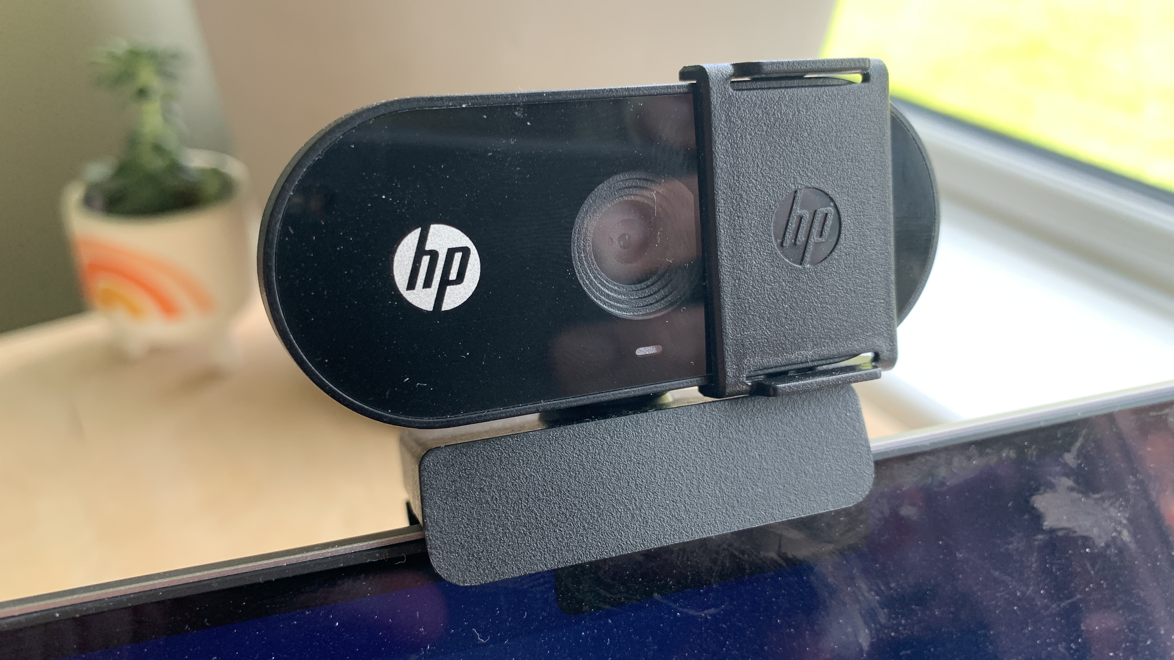 HP 325 FHD webcam