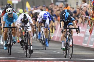 Elia Viviani pips Peter Sagan to the line on stage four of the Abu Dhabi Tour (Watson)