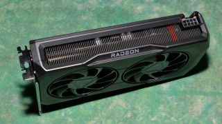 AMD Radeon RX 7600 unboxing and card photos