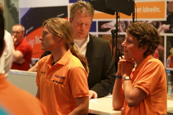 Katie Compton and Rosara Joseph (Rabobank Giant)