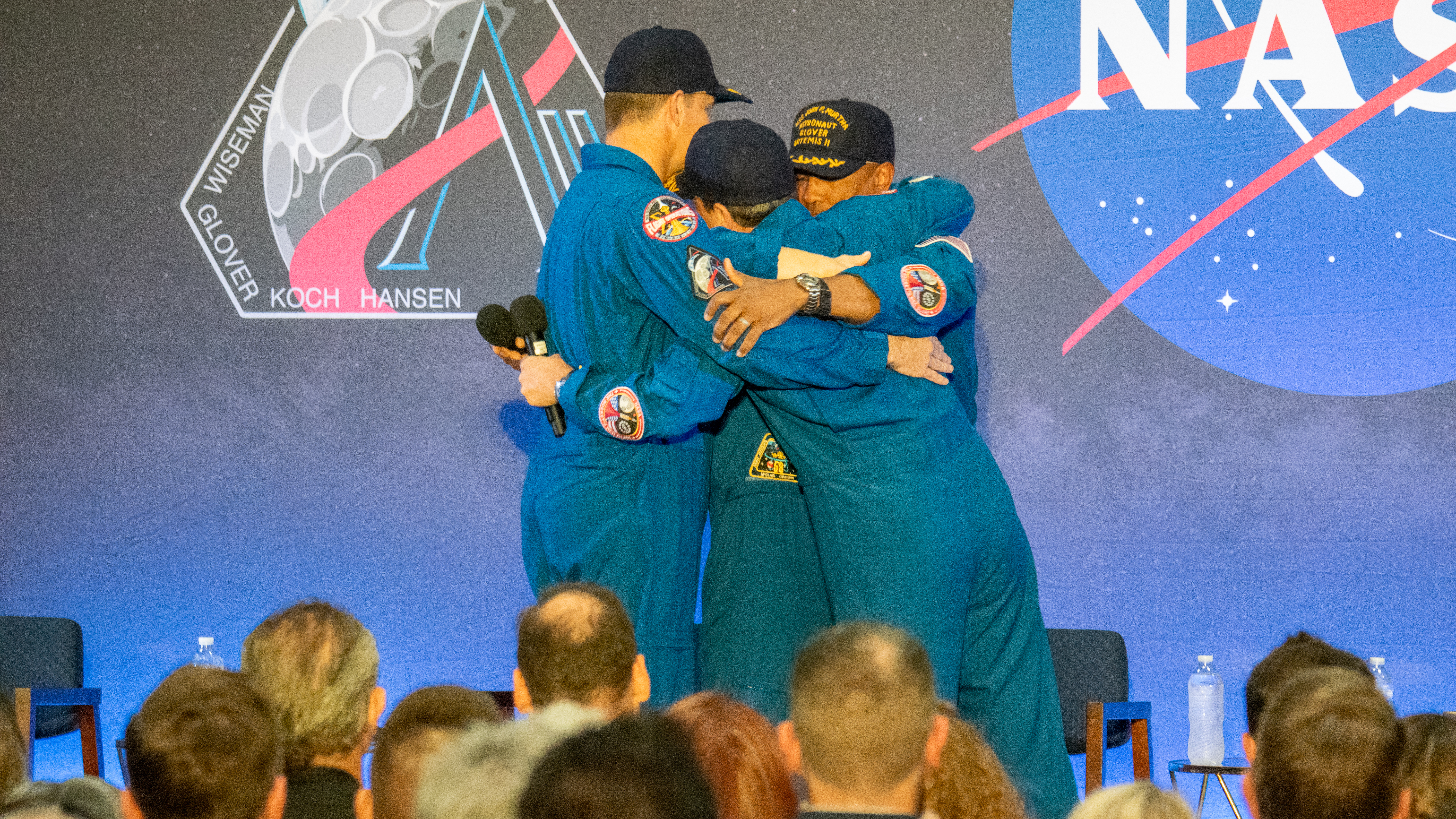 Os astronautas da Artemis 2 em Houston em 11 de abril de 2026.