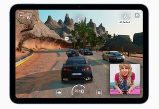 iPad 2022 A14 Bionic performance playing racing game