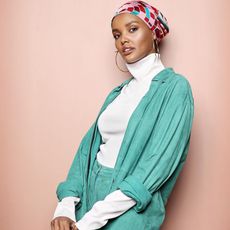 Blue, Green, Clothing, Turquoise, Turban, Teal, Photo shoot, Headgear, Photography, Textile, 