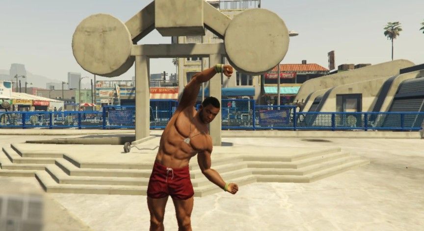 A buff man flexing in GTA Online