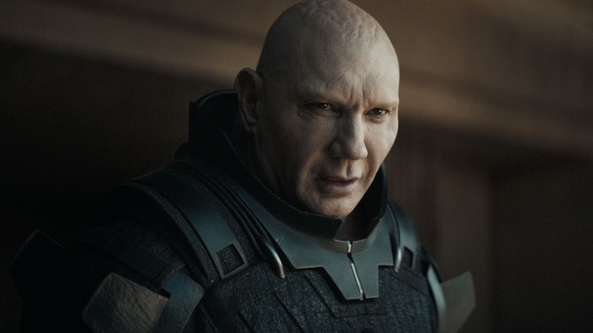 GUARDIANS OF THE GALAXY's Dave Bautista on How to Be Intimidating! 