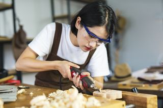 业内人士警告称，技术人才短缺