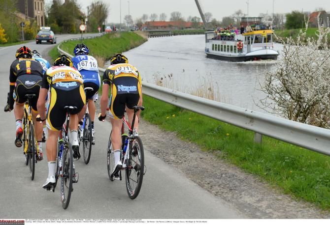 The break wer caught inside the final 15km on stage 3a