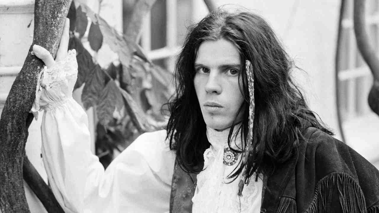 The Cult&amp;rsquo;s Ian Astbury posing for a photograph in 1985