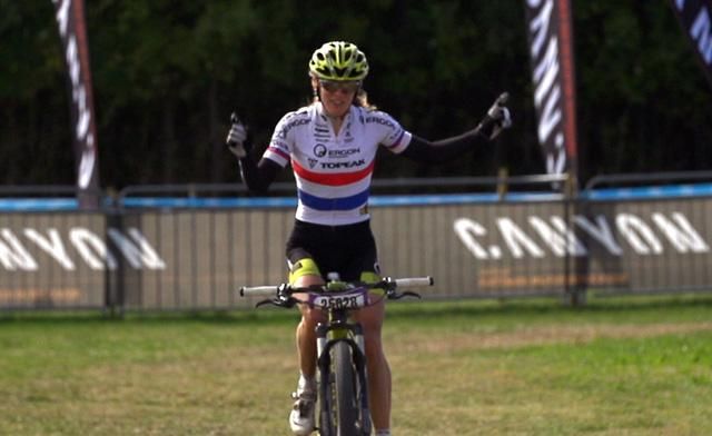 Sally Bigham wins the Roc d'Azur marathon