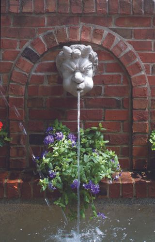 Haddonstone Grotesque Wall Fountain