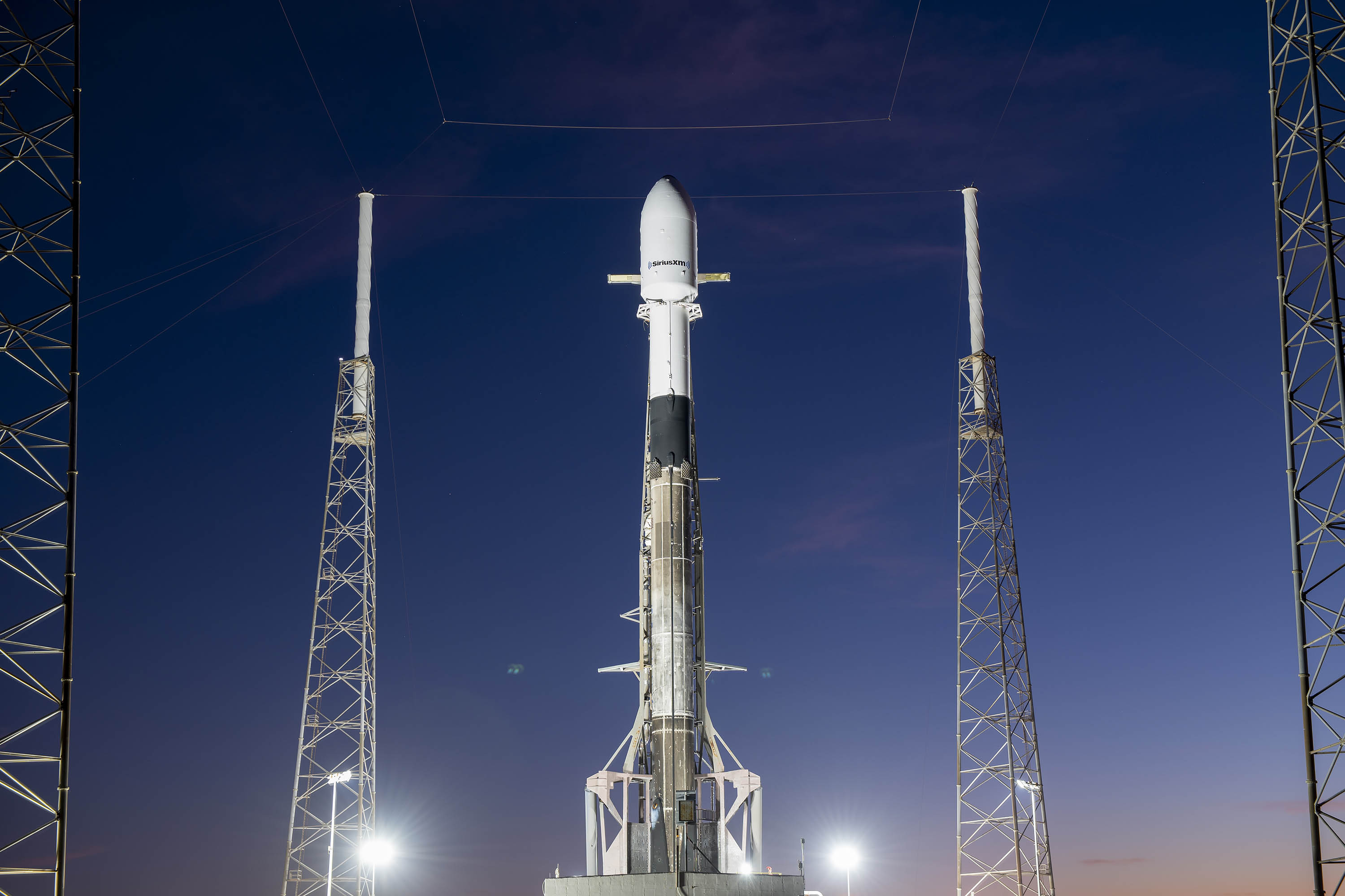spacex falcon 9 rocket launch tonight