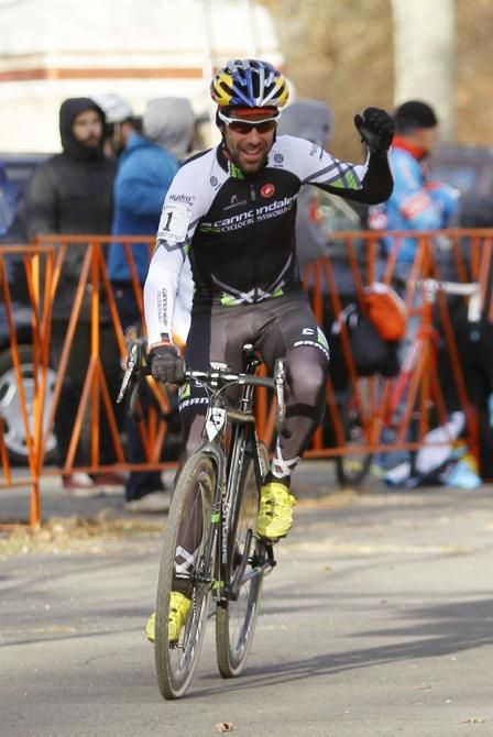 Tim Johnson (Cannondale-Cyclocrossworld) wins on Sunday to sweep the weekend's elite men's races at the Supercross Cup