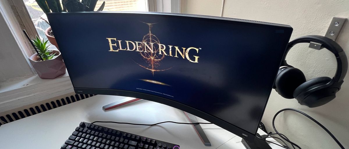 A BenQ ER3410R on a desk playing Elden Ring