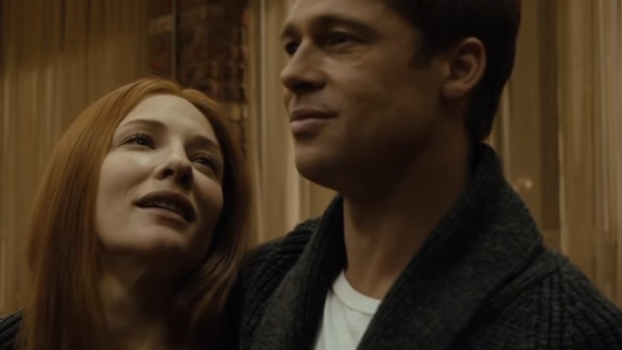 Cate Blanchett staring up at Brad Pitt in The Curious Case of Benjamin Button