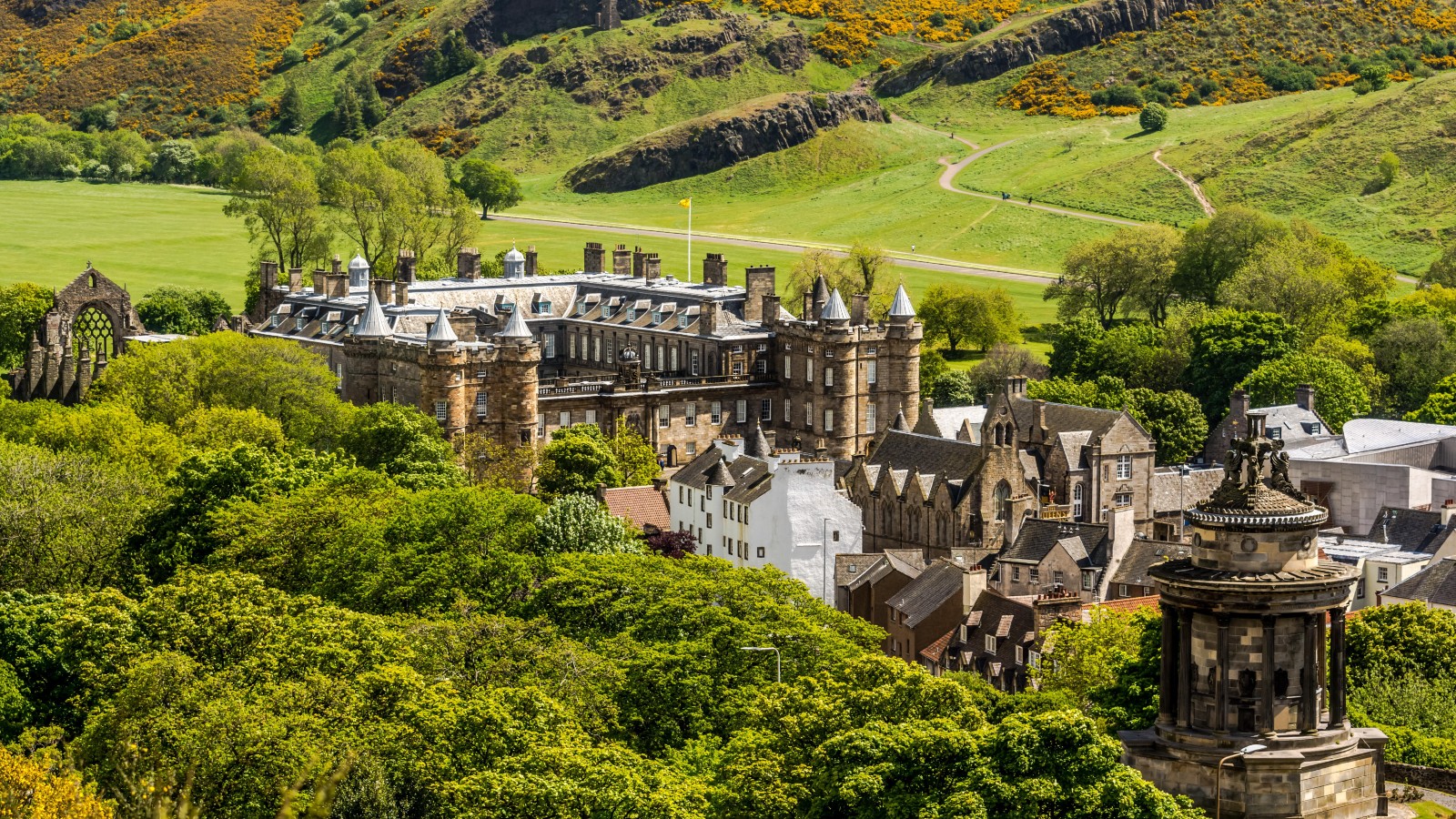Inside the Palace of Holyroodhouse—the Queen’s Scottish home | Woman ...