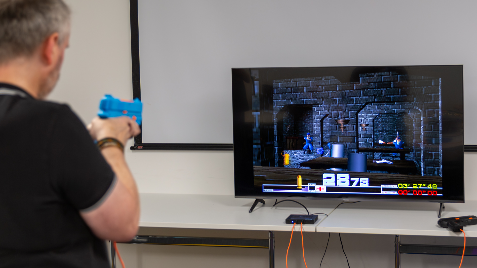 G'AIM'E Time Crisis Lightgun hands-on image