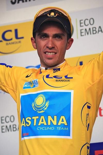 Alberto Contador (Astana) kept yellow despite a scary crash in front of him.