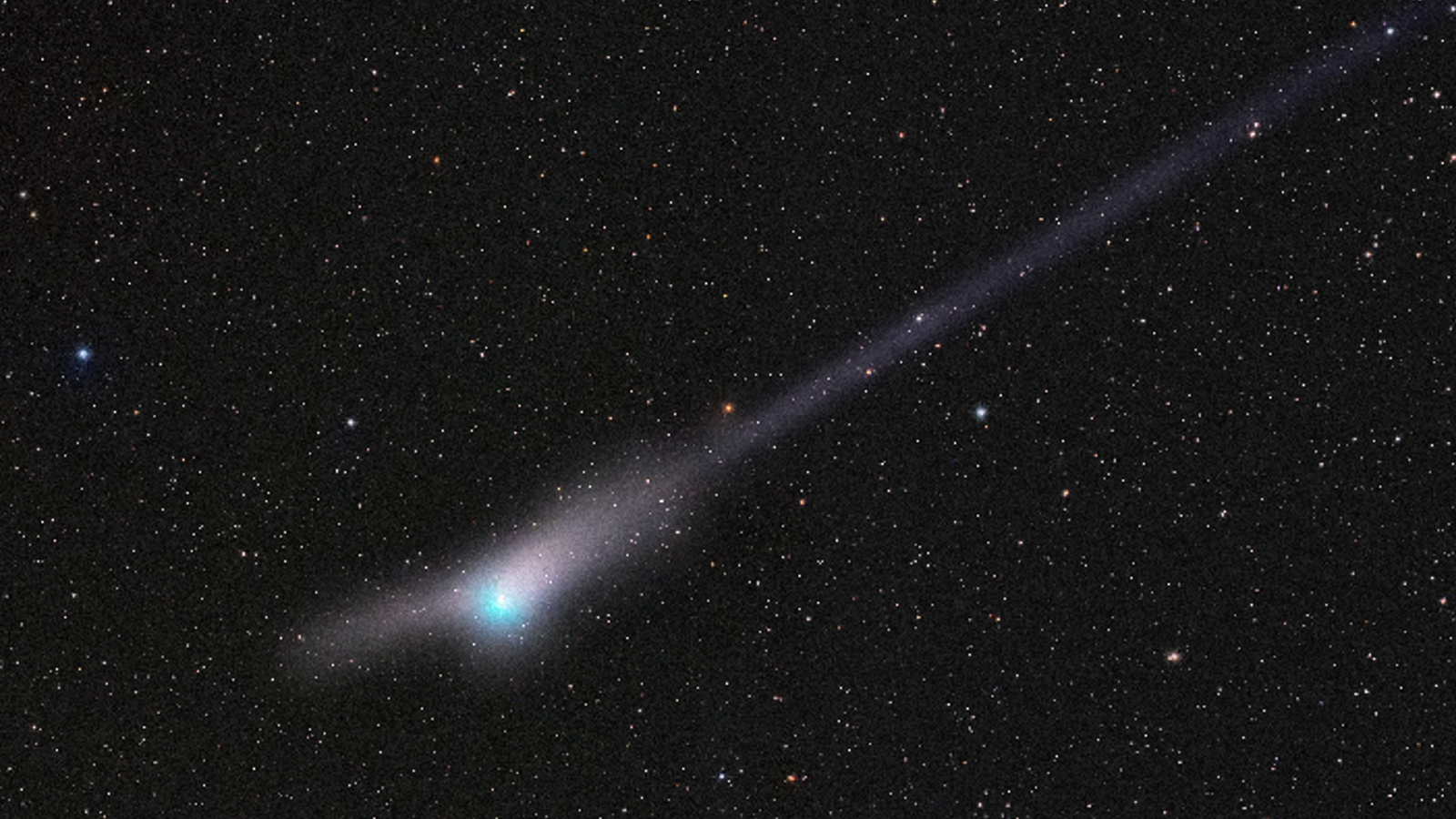 Optical illusion gives rare green comet an 'anti-tail' that seemingly defies physics
