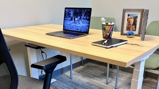 Mount It Electric Standing Desk